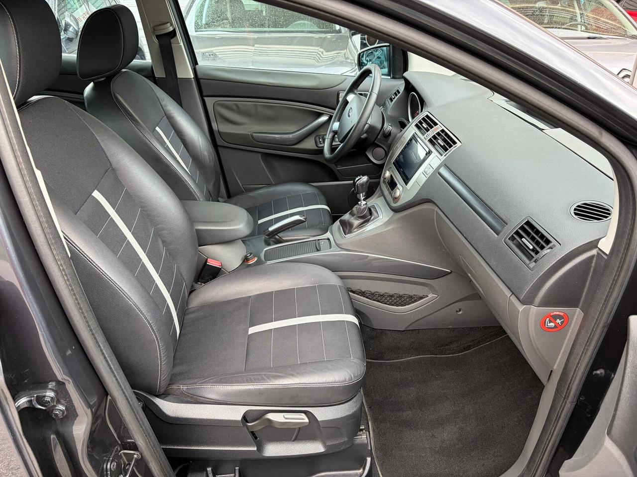 Ford Kuga 2.0 TDCi 140CV 2WD Titanium