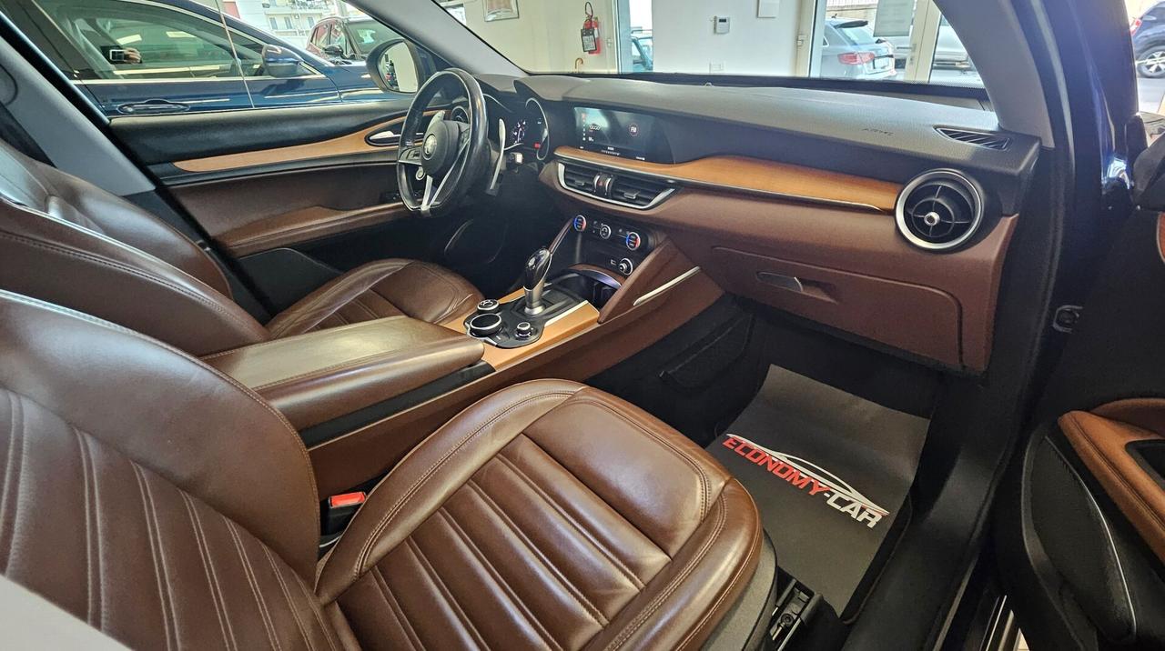 Alfa Romeo Stelvio 2.2 Turbodiesel 210 CV AT8 Q4 Super