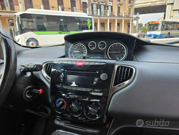 lancia ypsilon euro6 benzina