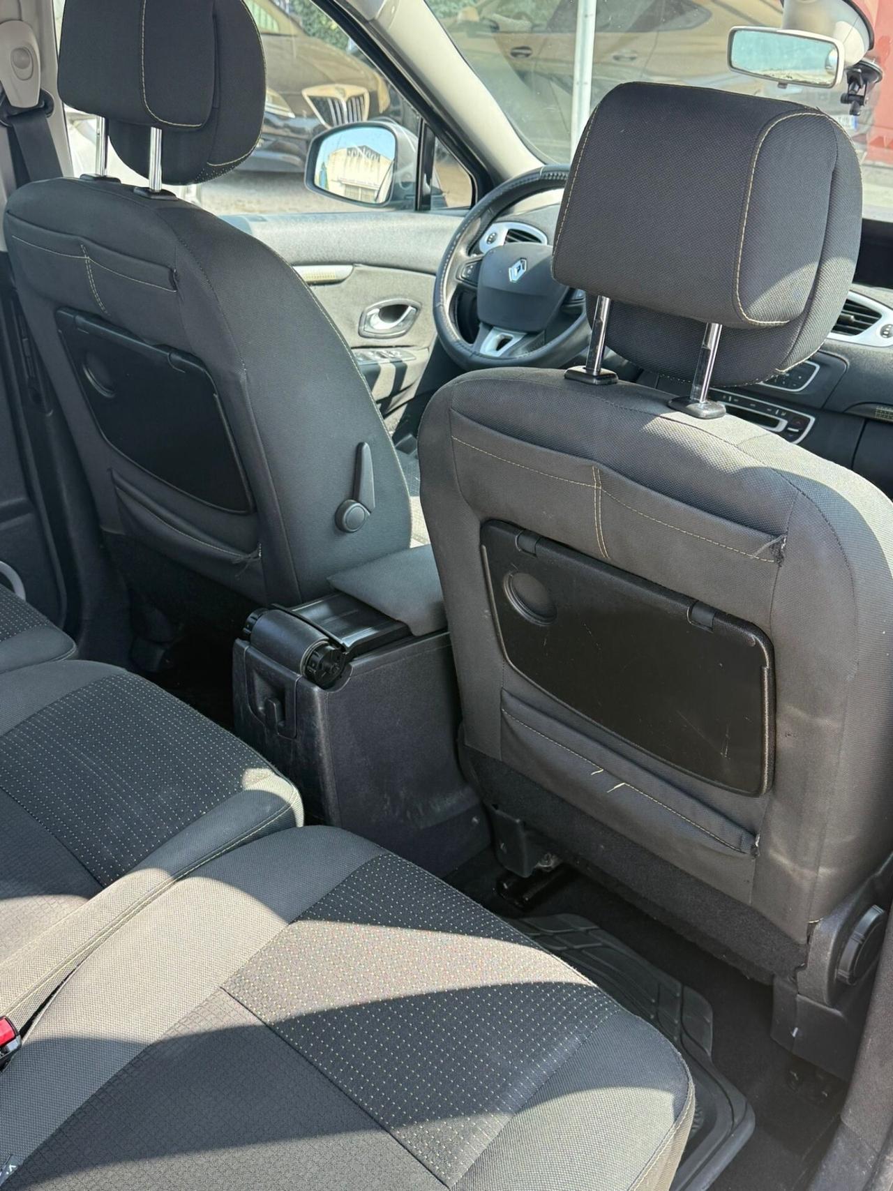 Renault Scenic Scénic X-mod 1.9 dCi 130CV Luxe
