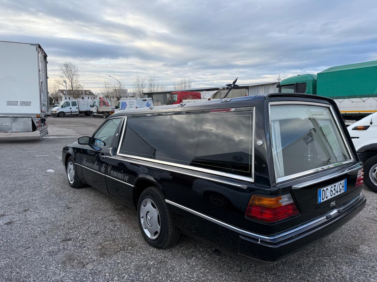 Mercedes-benz Auto funebre