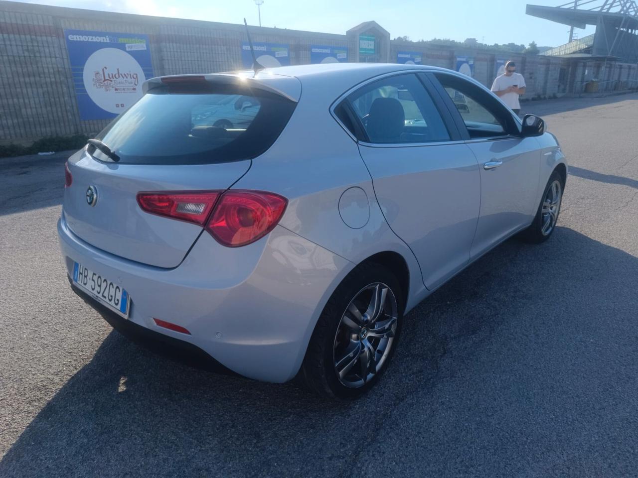 Alfa Romeo Giulietta 1.6 JTDm-2 105 CV Distinctive