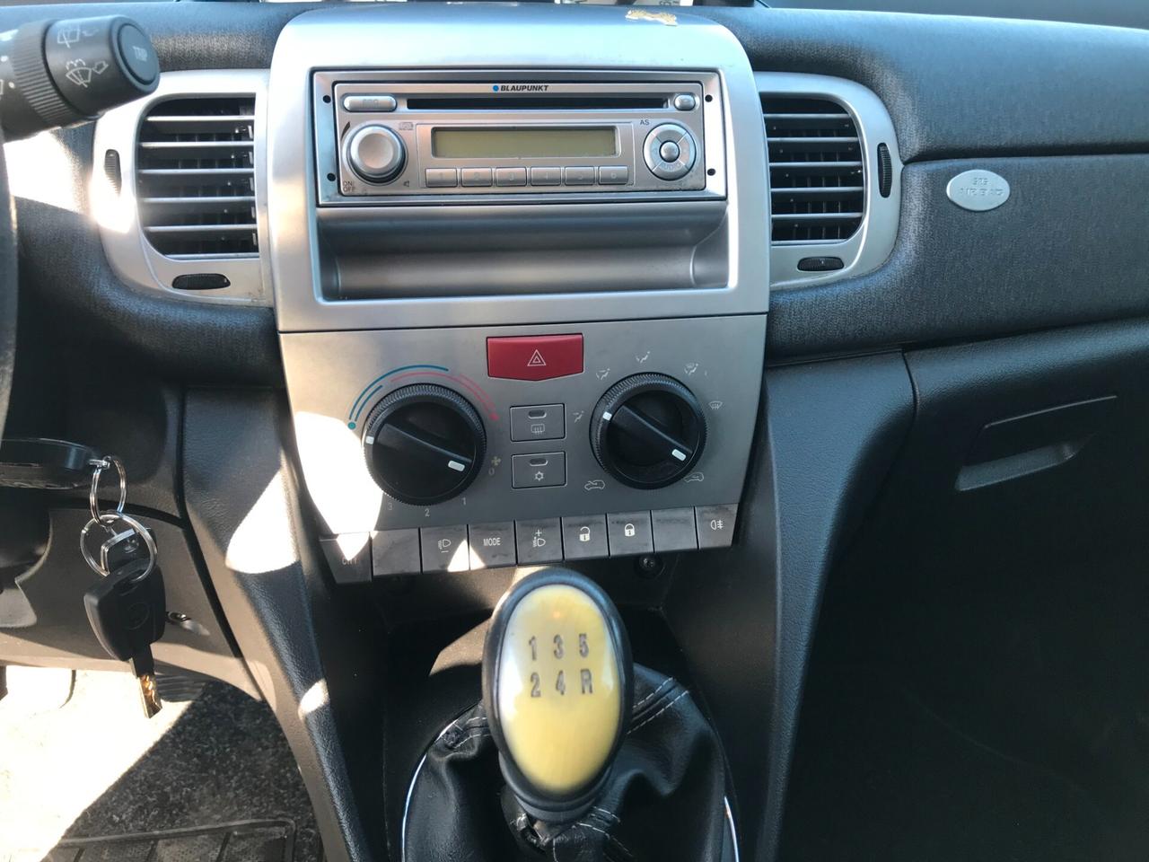 Lancia Ypsilon 1.2 69 CV Platinum