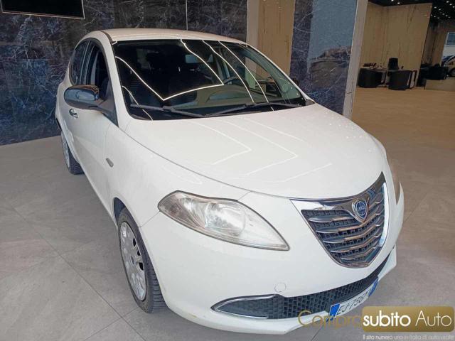 LANCIA Ypsilon 1.2 69 CV 5 porte S&S Platinum