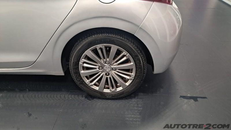 Peugeot 208 PureTech 82 5 porte Active -GPL