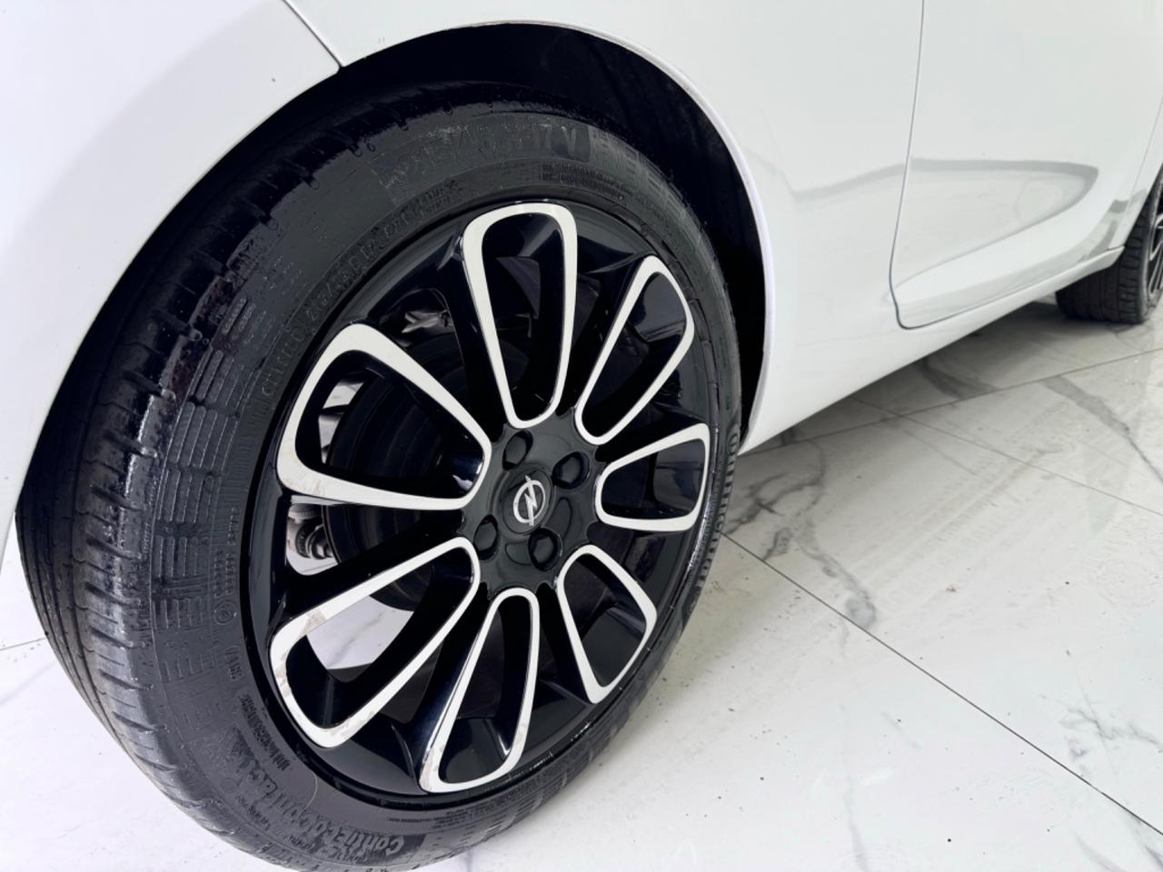 Opel Adam 1.2 70 CV-2018-GARANTITA