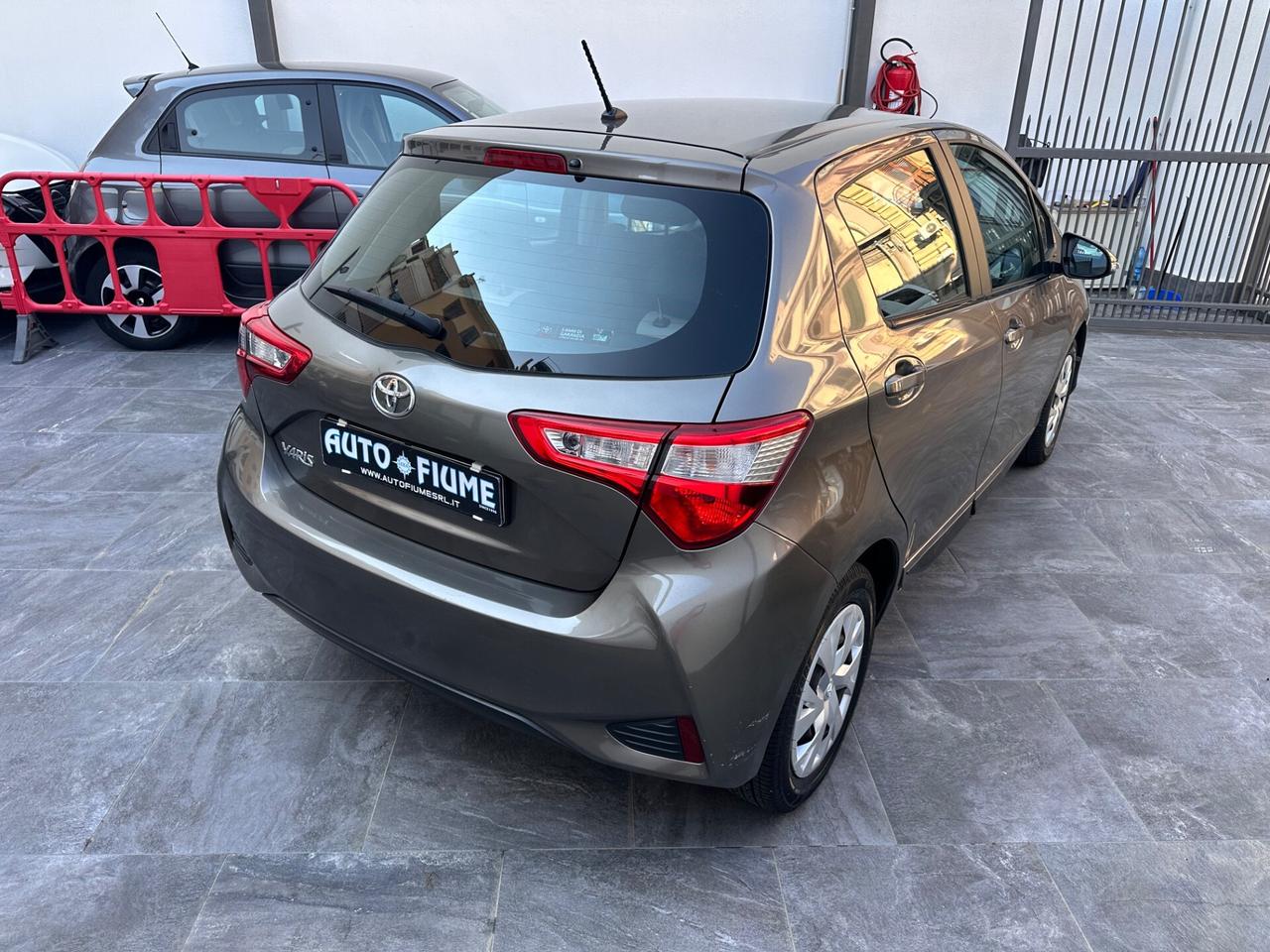 Toyota Yaris 1.5 5 porte Active