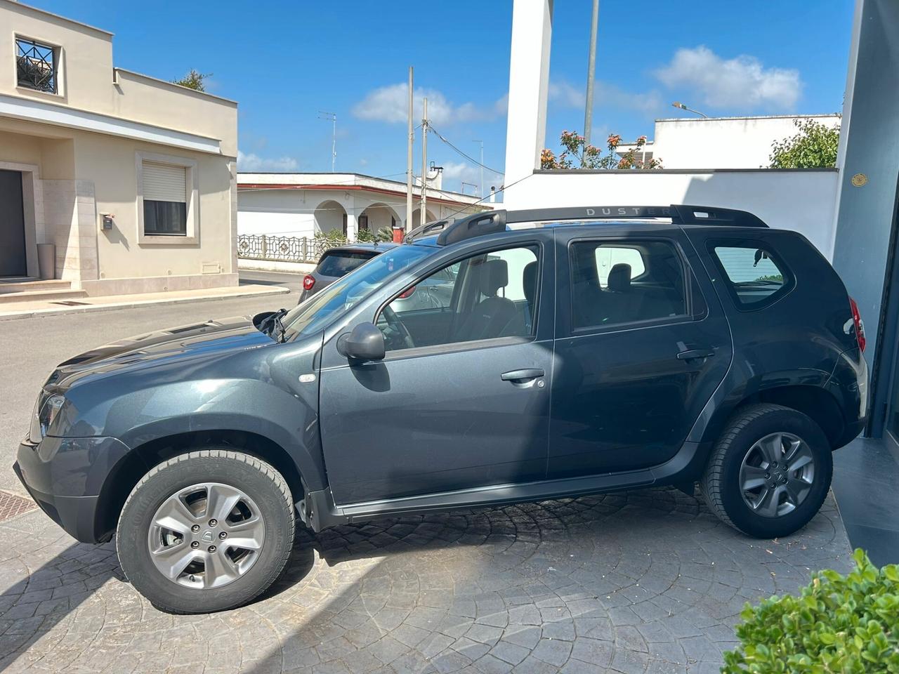 Dacia Duster 1.5 DCI 110Cv LAURE'ATE Km80.000-2015