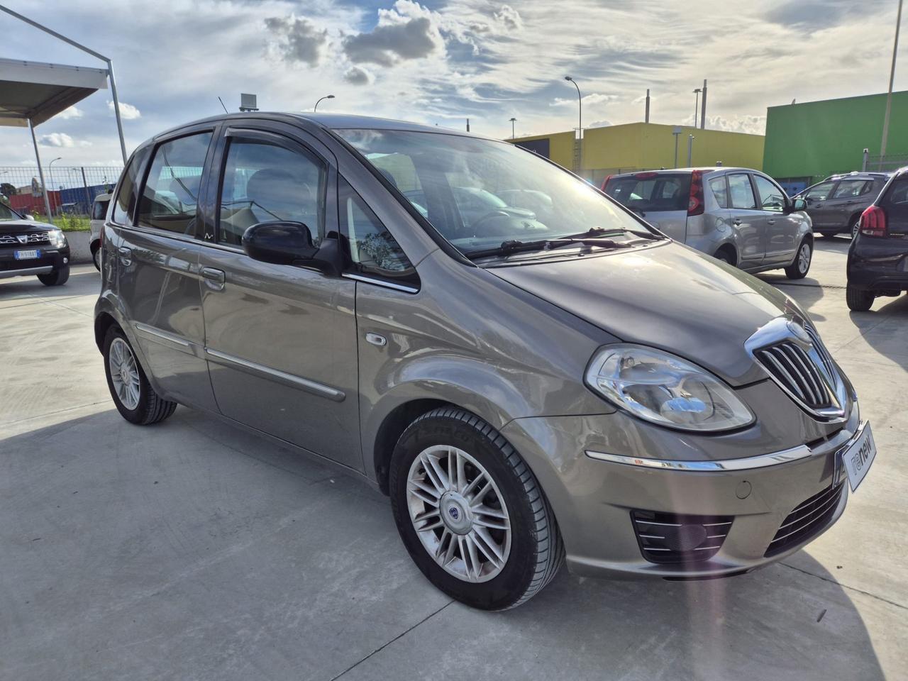 Lancia MUSA 1.4 16V EURO 5 Oro