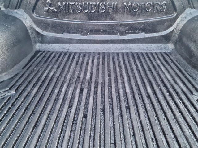 MITSUBISHI L200 2.5 DI-D/136CV Double Cab Invite