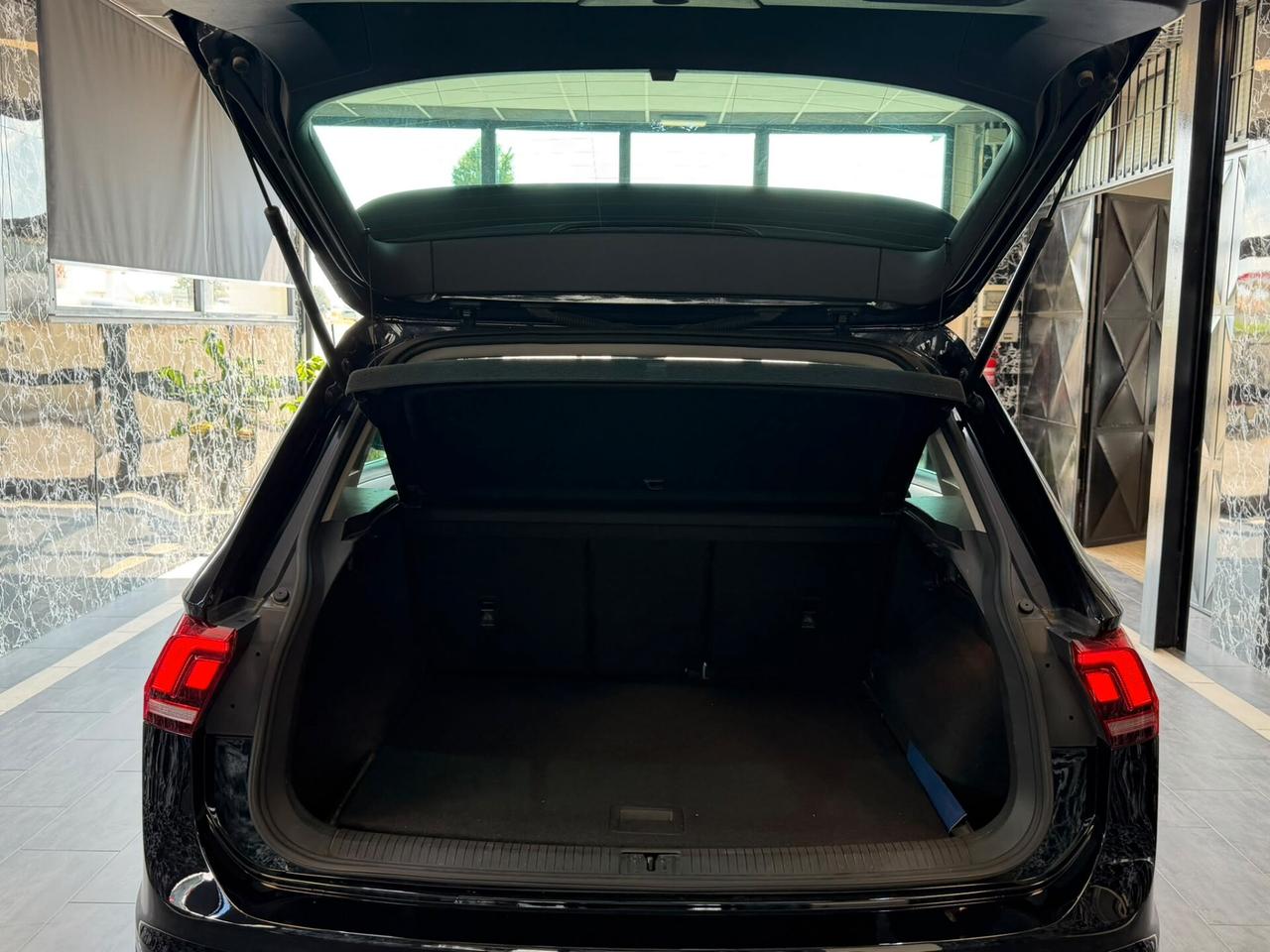 Volkswagen Tiguan 2.0 TDI DSG 4MOTION R-Line