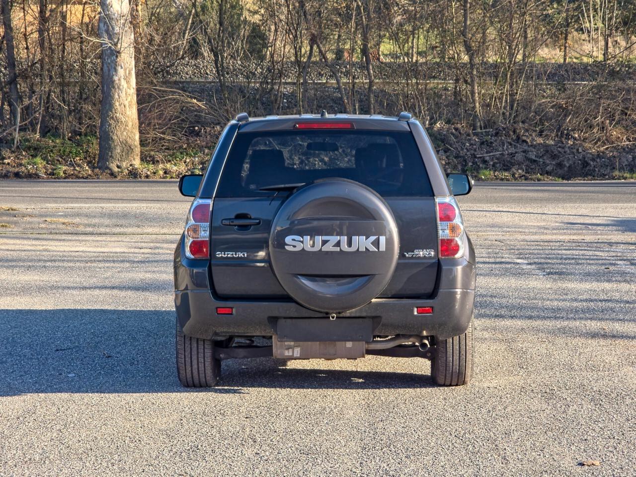 Suzuki Grand Vitara 1.9 DDiS 3 porte Offroad 2011-E5B Manuale NEO