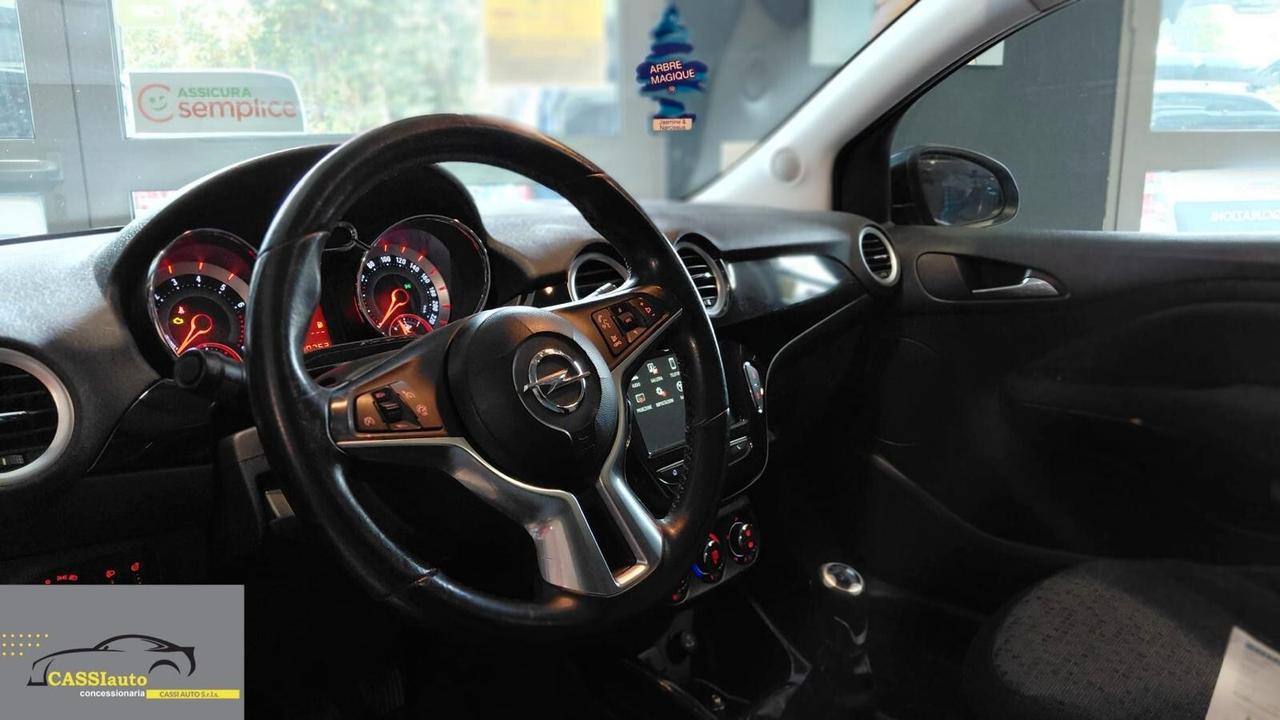 Opel Adam 1.4 87 CV GPL con Block Shaft
