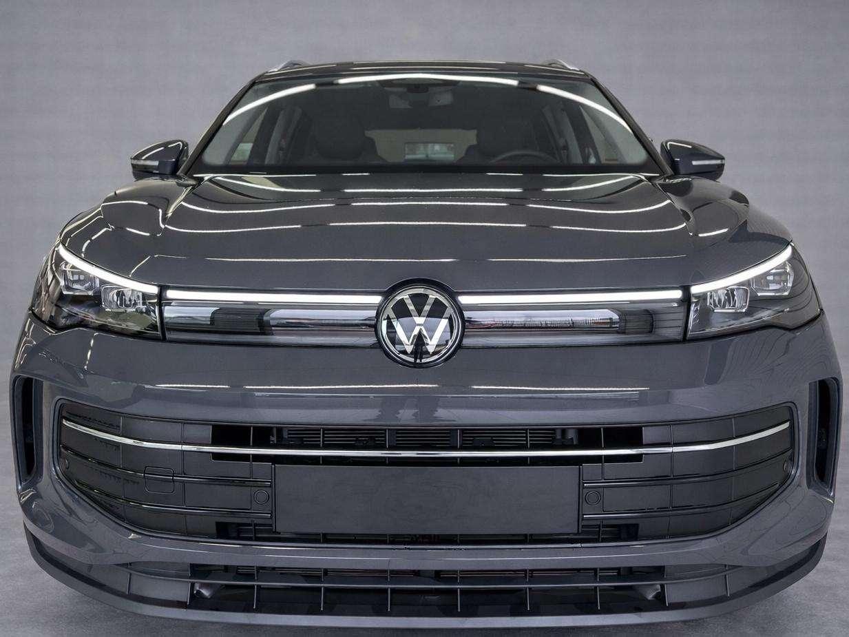 Volkswagen Tiguan Tiguan III 2024 1.5 etsi R-Line 150cv dsg