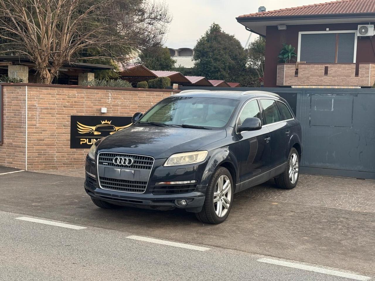 Audi Q7 3.0 V6 TDI 233CV quattro tiptronic