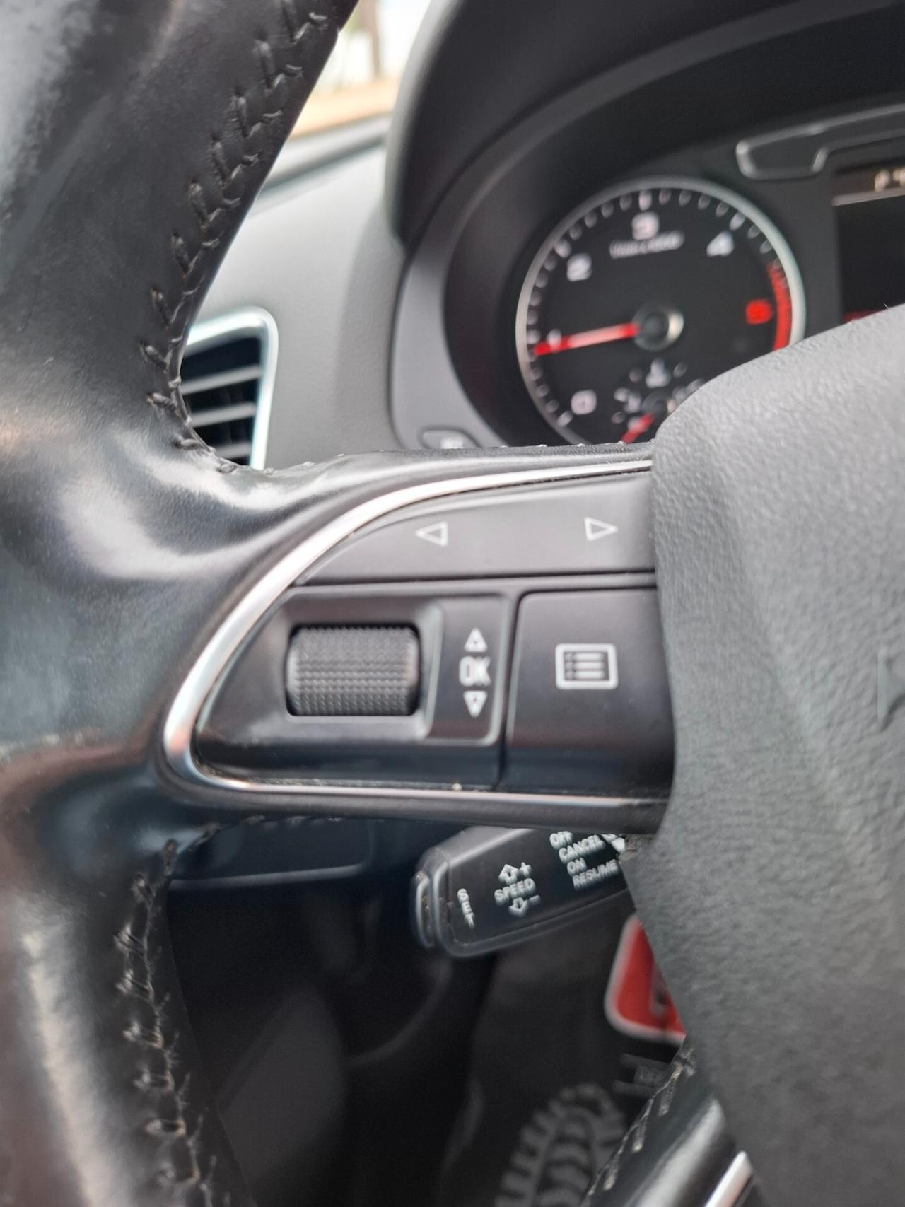 Audi Q3 S-LINE 2.0 TDI 150cv *LED-NAVY*RADAR-