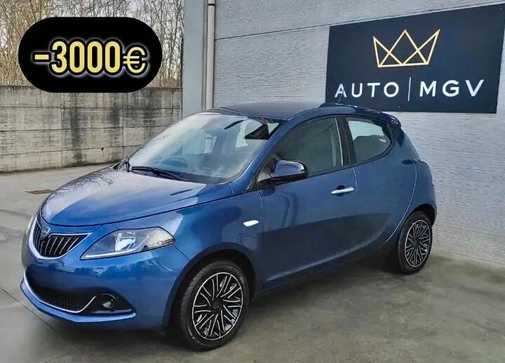 Lancia Ypsilon 1.0 FireFly 5 porte S&S Hybrid Silver Plus