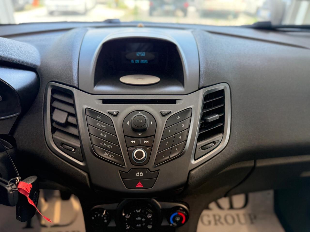 Ford Fiesta 1.5 TDCi 75CV Titanium unico proprietario ok neopatentati