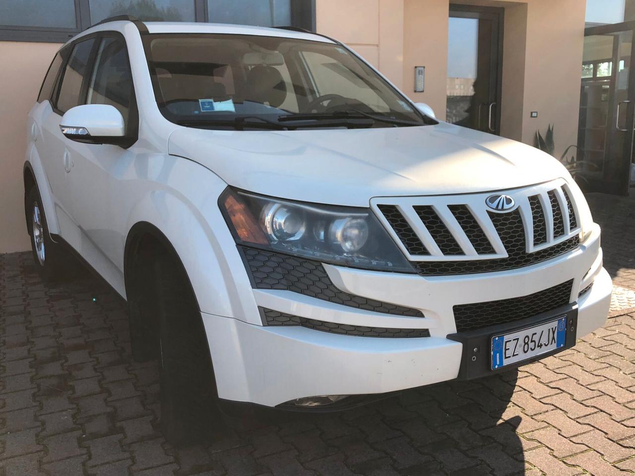 Mahindra XUV500 2.2 16V AWD W8 7 POSTI