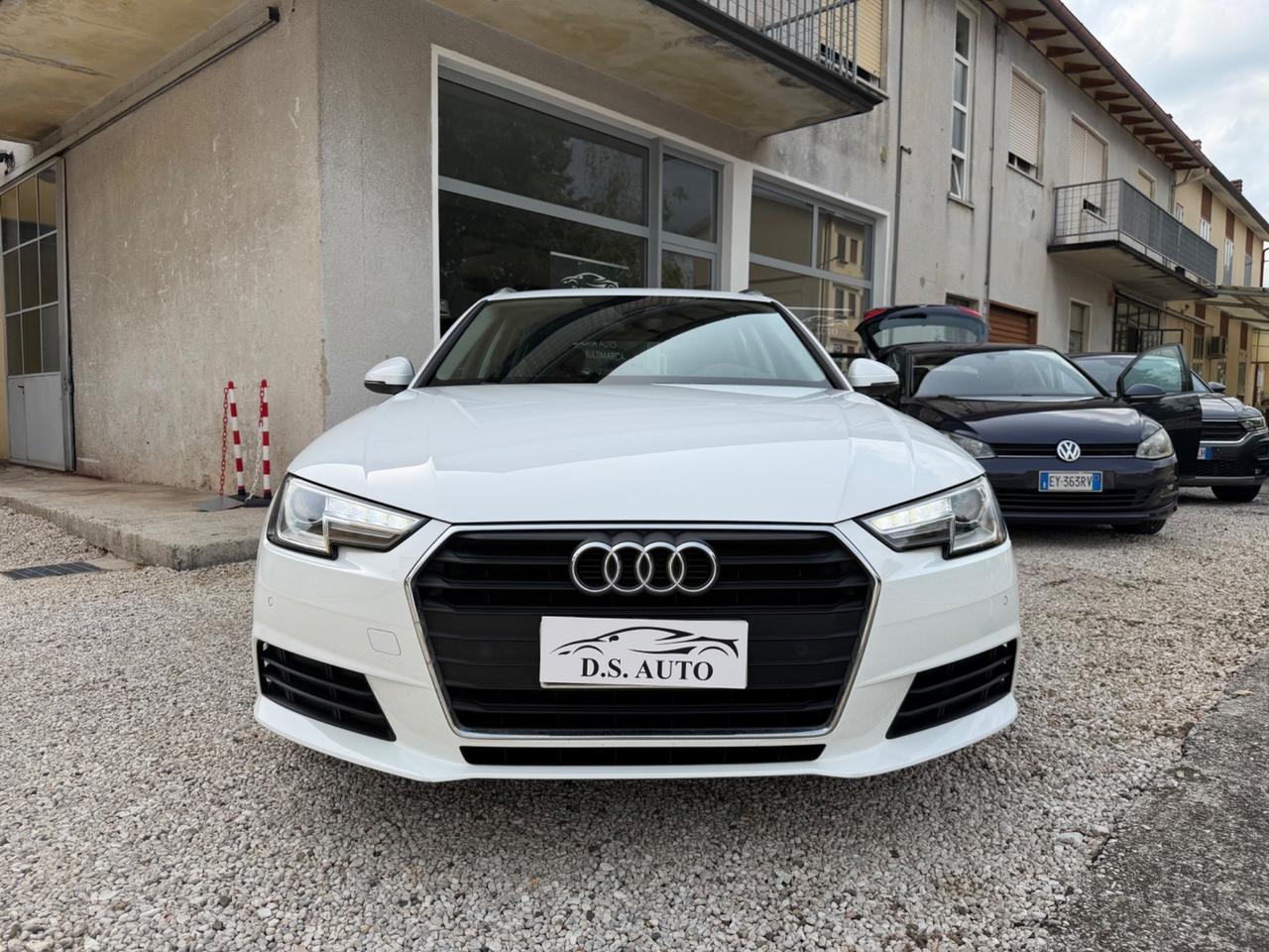 Audi A4 Avant 2.0 TDI 122 CV Manuale