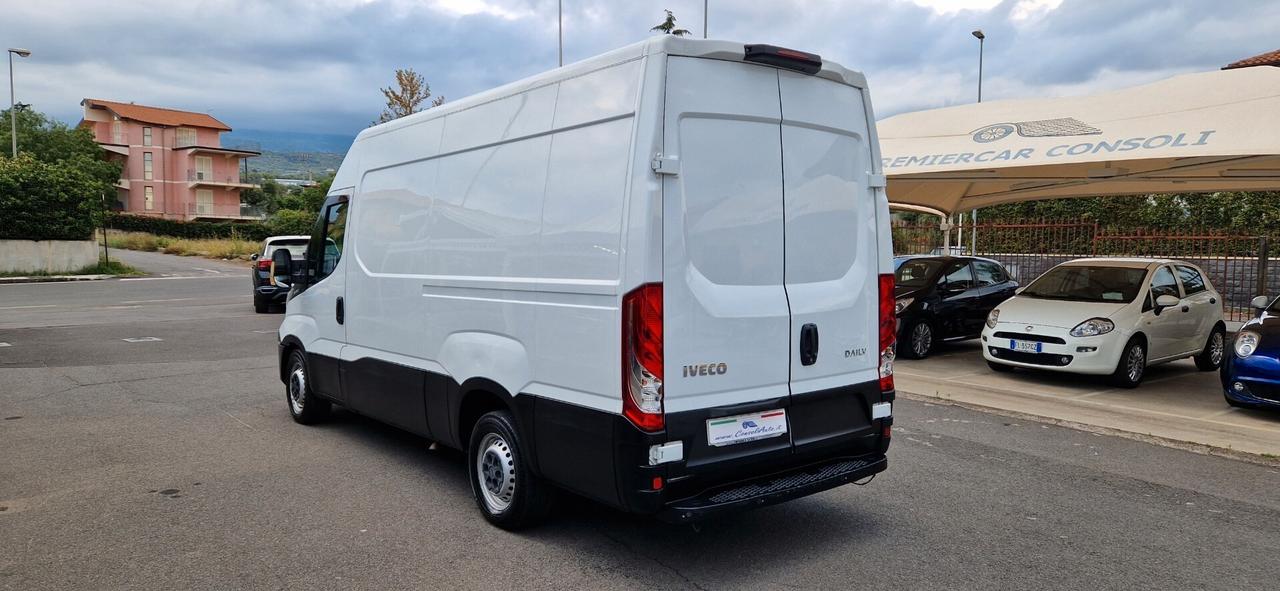 Iveco Daily 35-14 Tetto Alto - Passo Medio