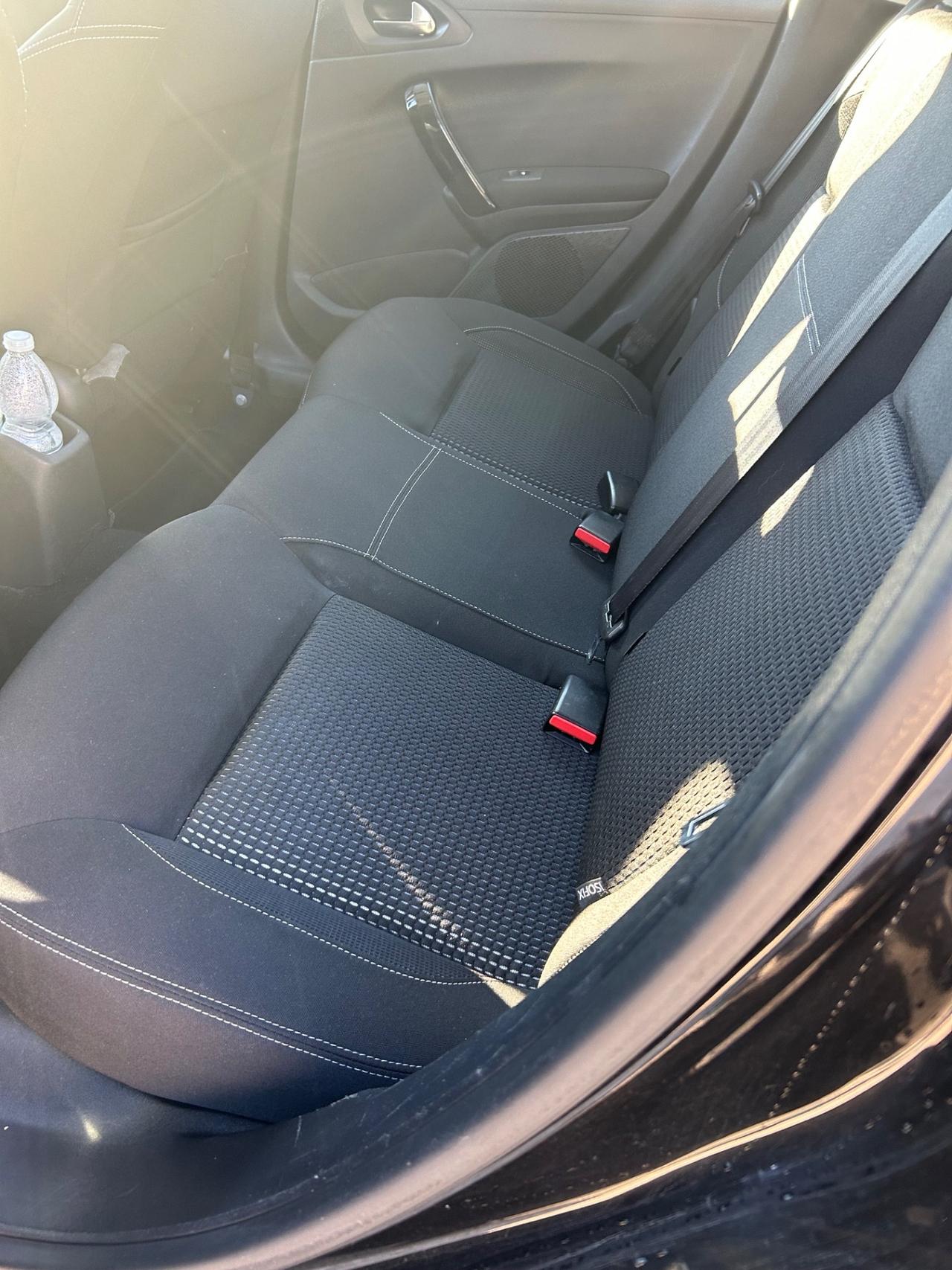 Peugeot 208 PureTech 82 5 porte Allure