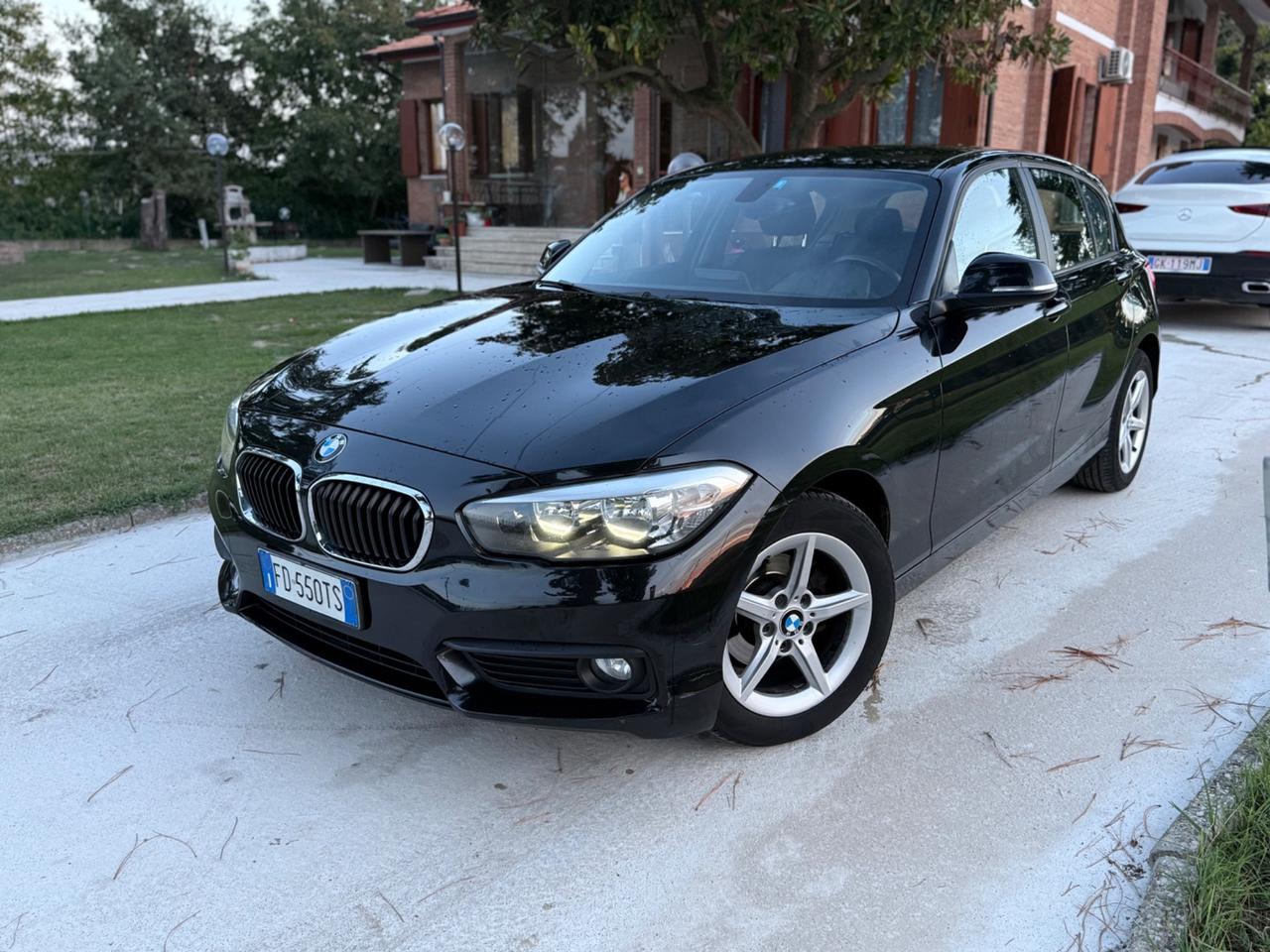 Bmw 116 116d 5p. Urban