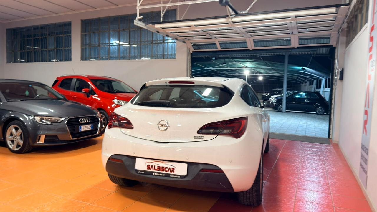 Opel Astra GTC 1.4 Turbo 120CV S&S 3 porte Cosmo