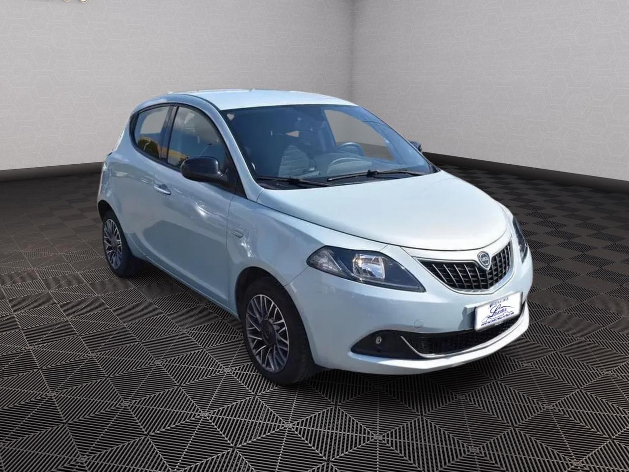 Lancia Ypsilon 1.0 FireFly 5 porte S&S Hybrid Gold