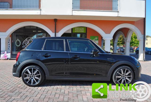 MINI Cooper 1.5 Cooper Classic Piano Black exterior