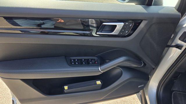 PORSCHE Cayenne 3.0 V6 E-Hybrid PERMUTE IVA ESPOSTA TETTO APRIB.