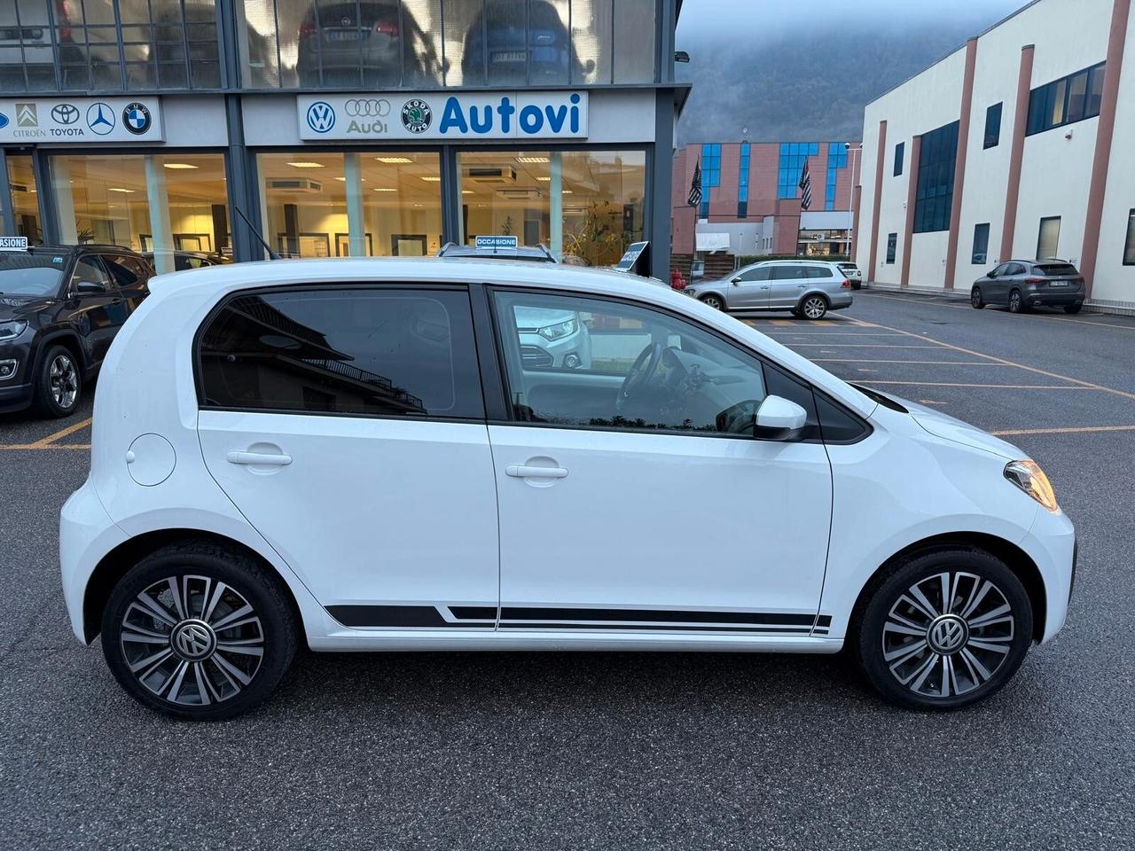 Volkswagen up! 1.0 5p. Eco High BMT ***VIDEOCAMERA*GUIDABILE DA NEOPATENTATI***