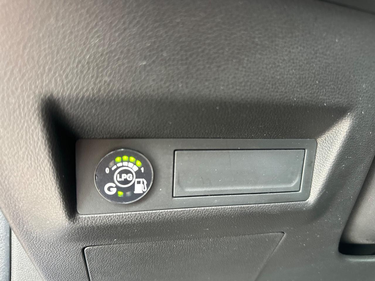 Renault Captur 100 CV GPL Possibile Finanziamento