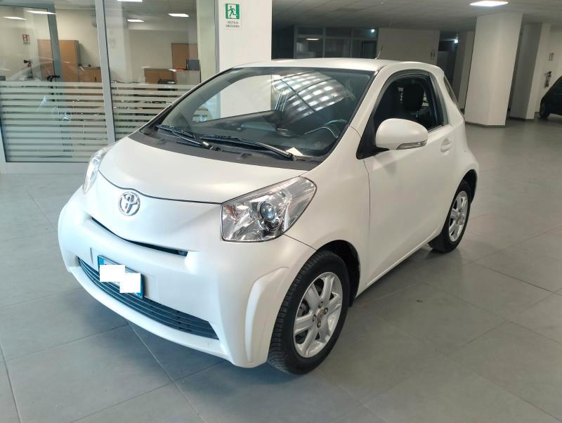 Toyota iQ 1.0 cvt (multidrive) km 120000!
