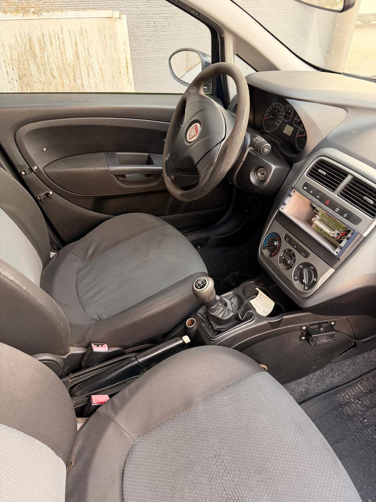 Fiat Punto 1.3 Multijet Diesel - 170.000 Km - Garanzia 12 mesi - OK NEOPATENTATI