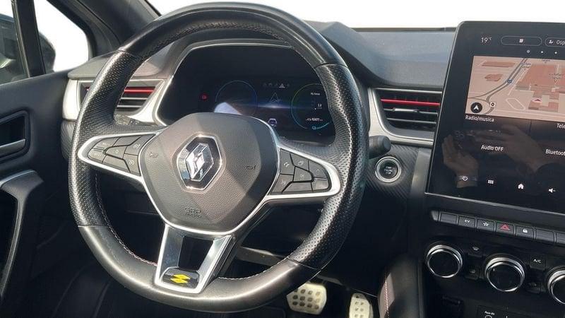 Renault Captur 1.6 E-TECH Hybrid RS Line Auto 145cv