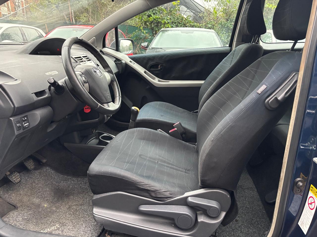 Toyota Yaris 1.0 3 porte Sol OK NEOPATENTATI