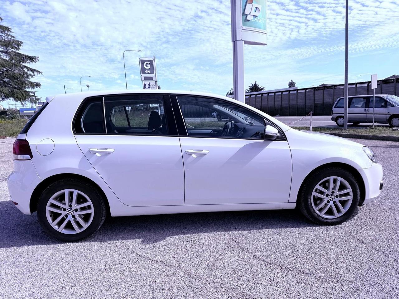 Volkswagen Golf 1.6 TDI DPF 5p. Highline Ok neopatentati