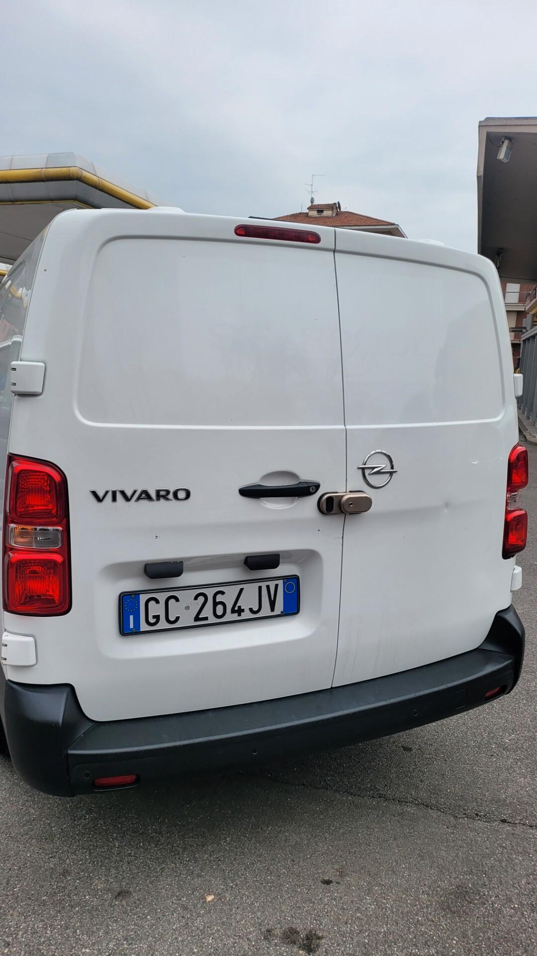 Opel Vivaro In perfetti condizioni anno 2020 Passo lungo