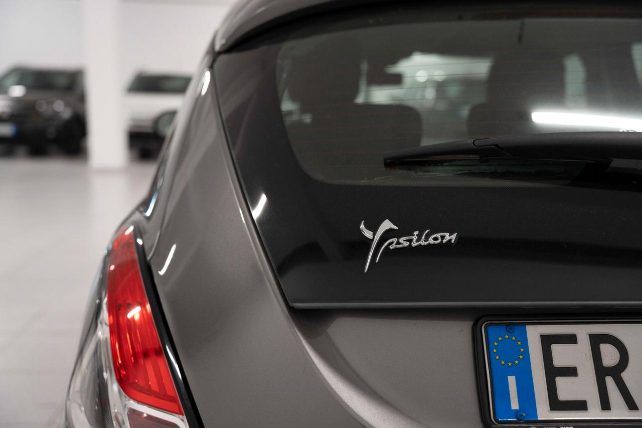 Lancia Ypsilon 1.2 69 CV 5 porte S&S Gold