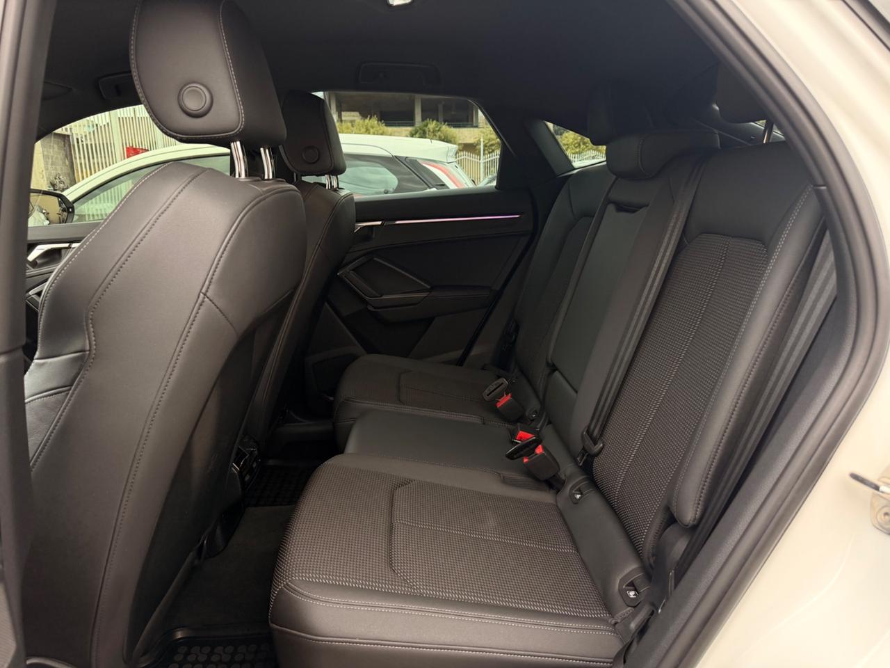Audi Q3 SPB 35 TDI S-Line edition INT/EST