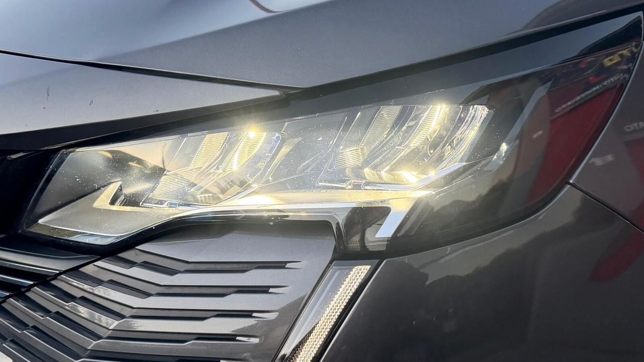 PEUGEOT 3008 1.5 BLUEHDI ALLURE 131CV - FULL LED,