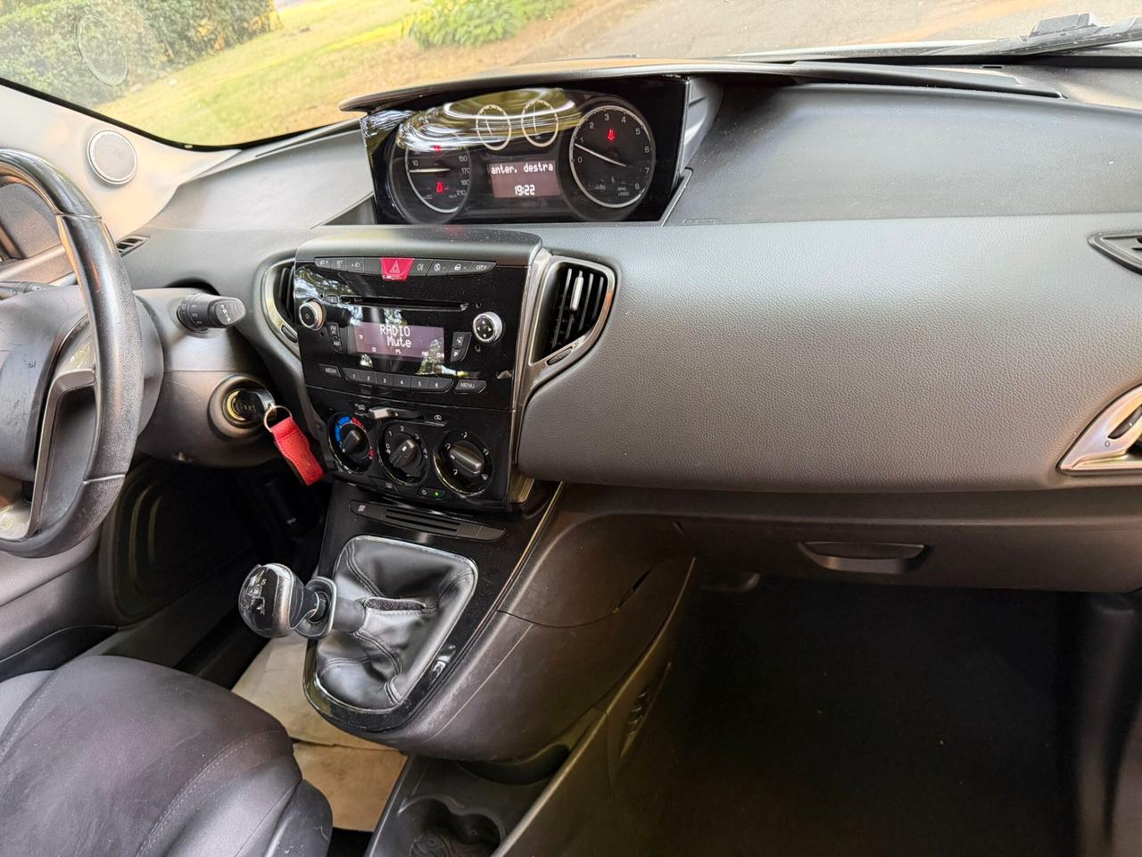 Lancia Ypsilon 1.2 GPL PLATI NUM