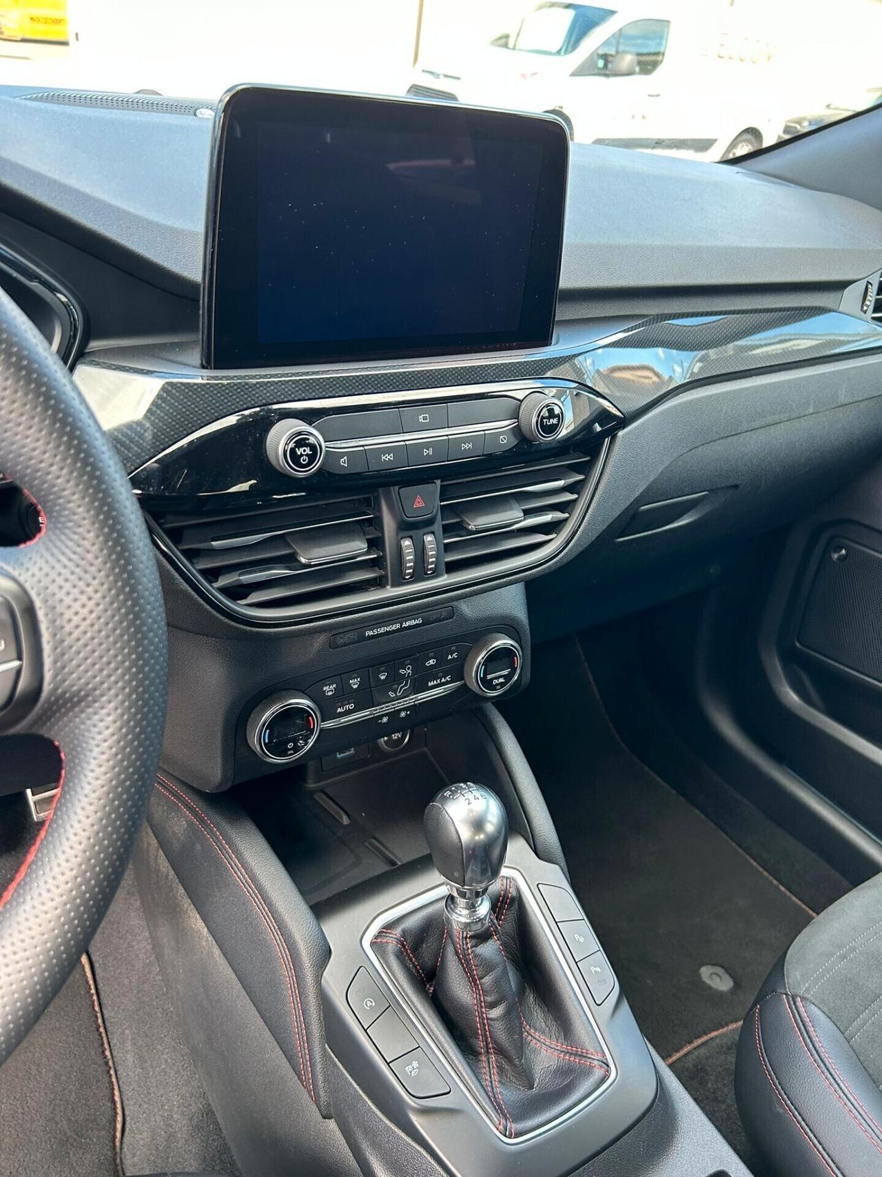 FORD KUGA ST LINE - SUPER PROMO