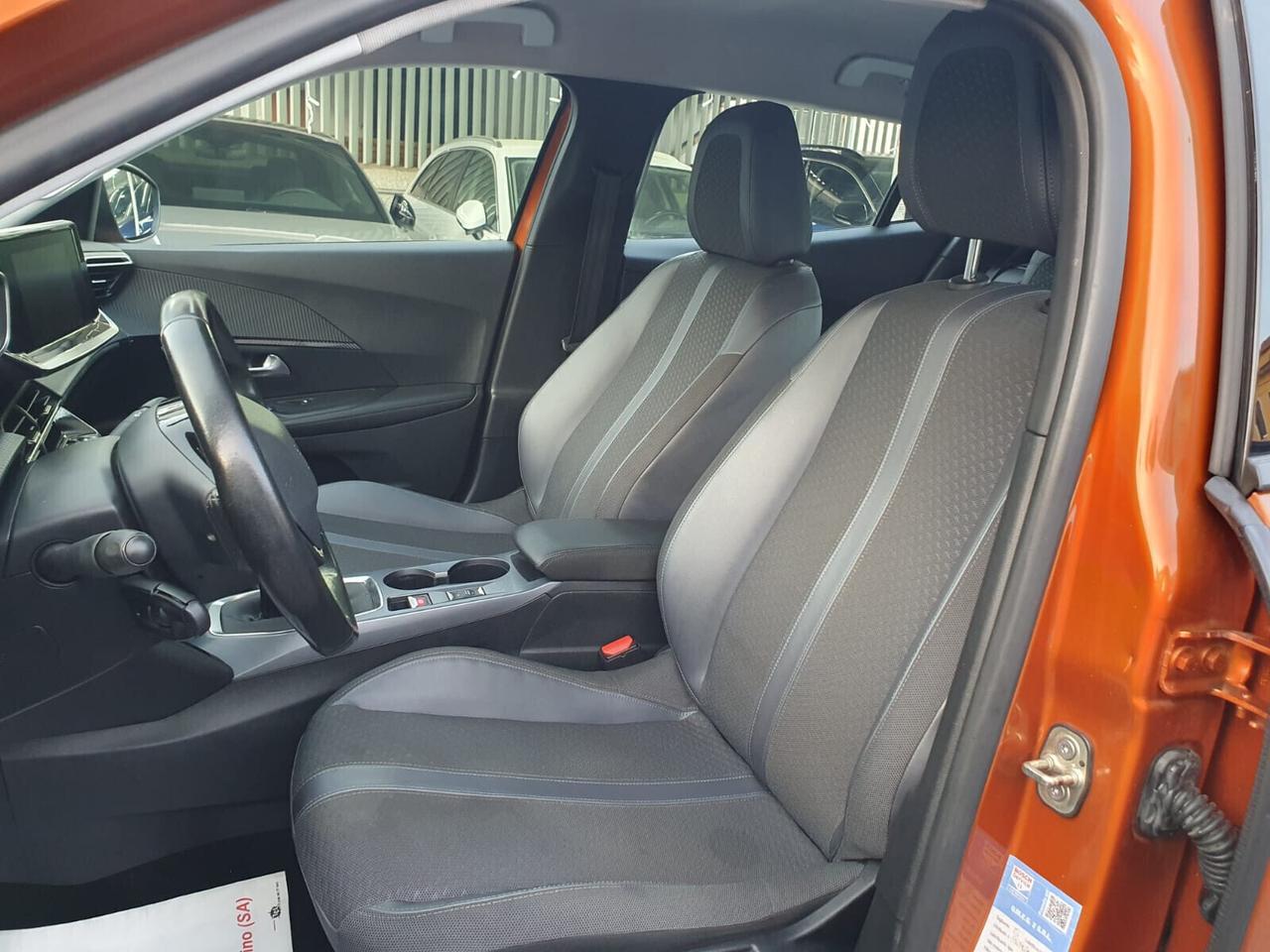 Peugeot 2008 BlueHDi 100 S&S Allure