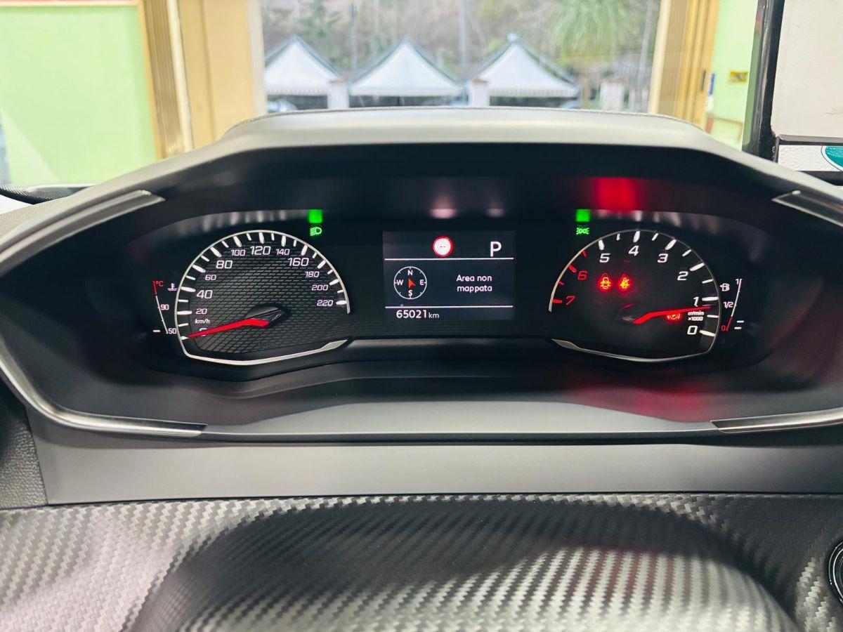 Peugeot 2008 II 1.5 BlueHDi 130 Automatica Allure Pack Navi