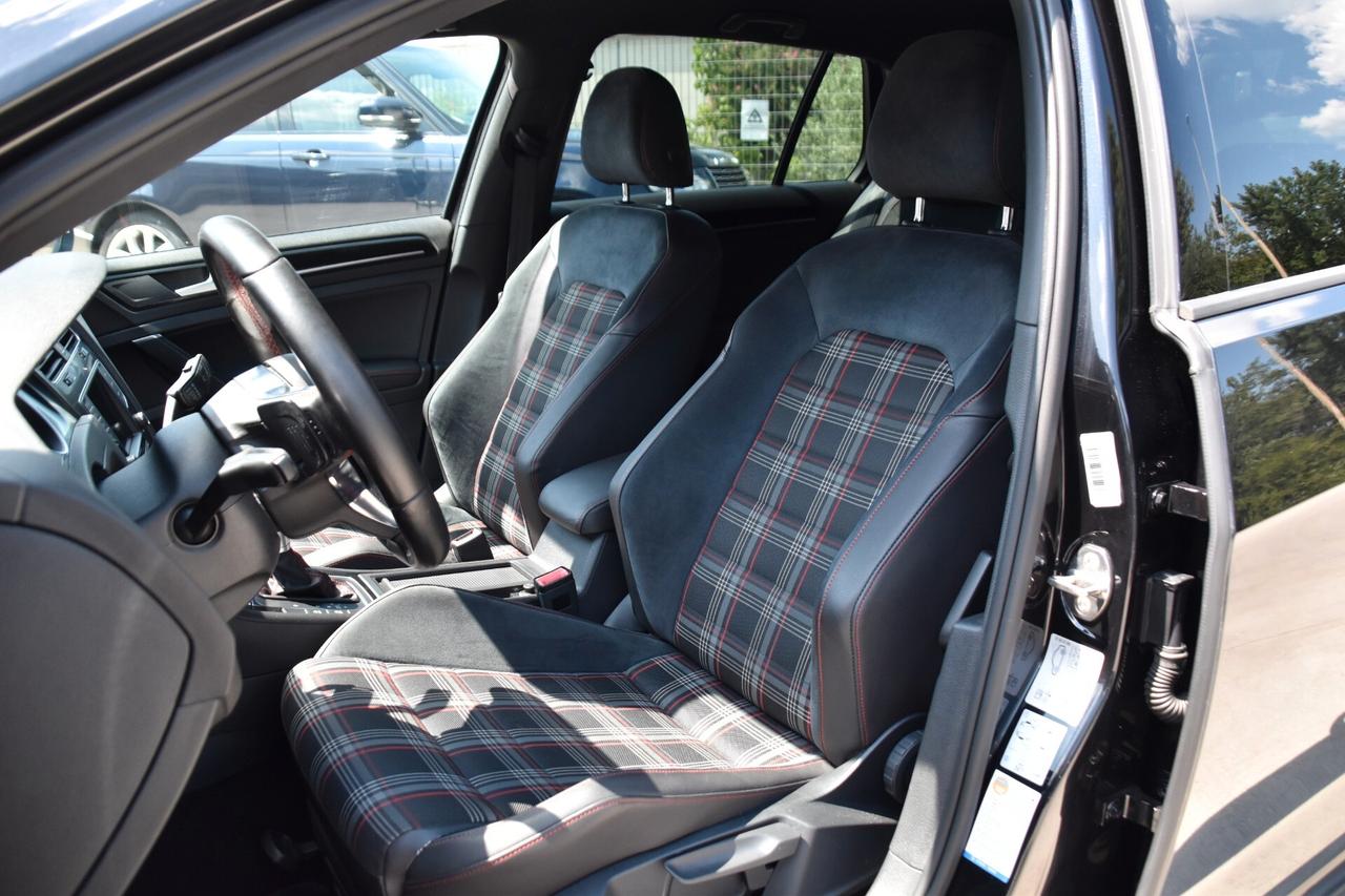 Volkswagen Golf GTI Performance 2.0 TSI DSG 5p. BlueMotion Technology