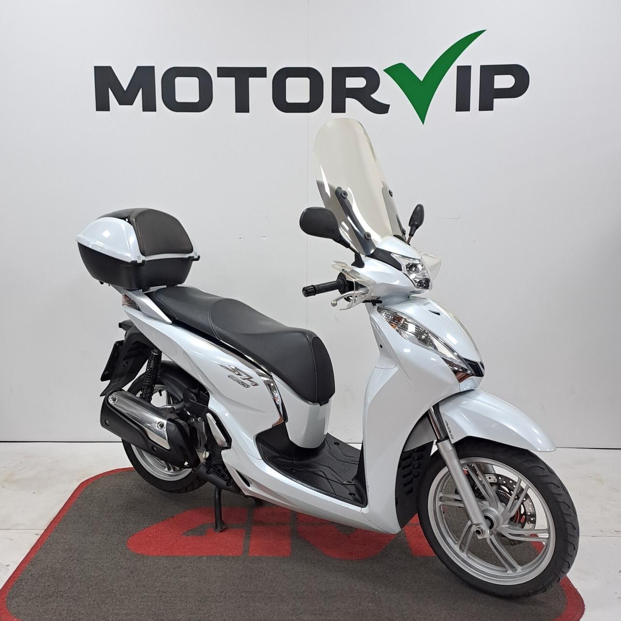 Honda SH 300 TUA ANCHE SENZA REDDITO
