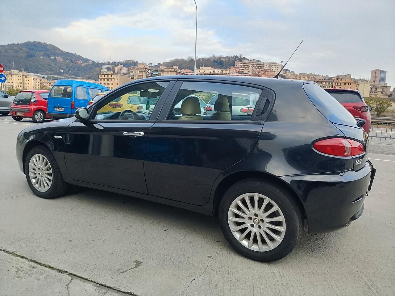 Alfa Romeo 147 1.6 16V TS 5 porte Distinctive