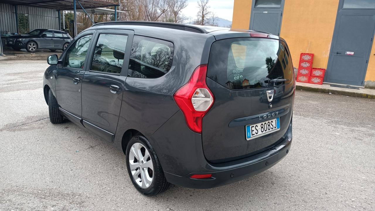 Dacia Lodgy 1.5 diesel 7 posti navigatore telefono bluetooth